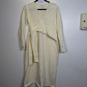 Peace Love World Women's Ivory Knit Tie
Waist Long Sleeve Dress Size M